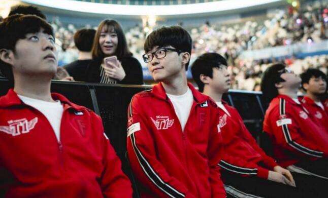LOL官方全球战力榜：HLE第一，T1第二，BLG第四，TES第五