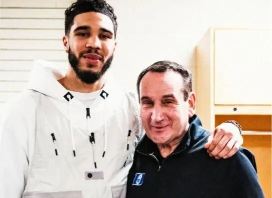 汤普森14分＆弗拉格低迷，独行侠半场4分领先